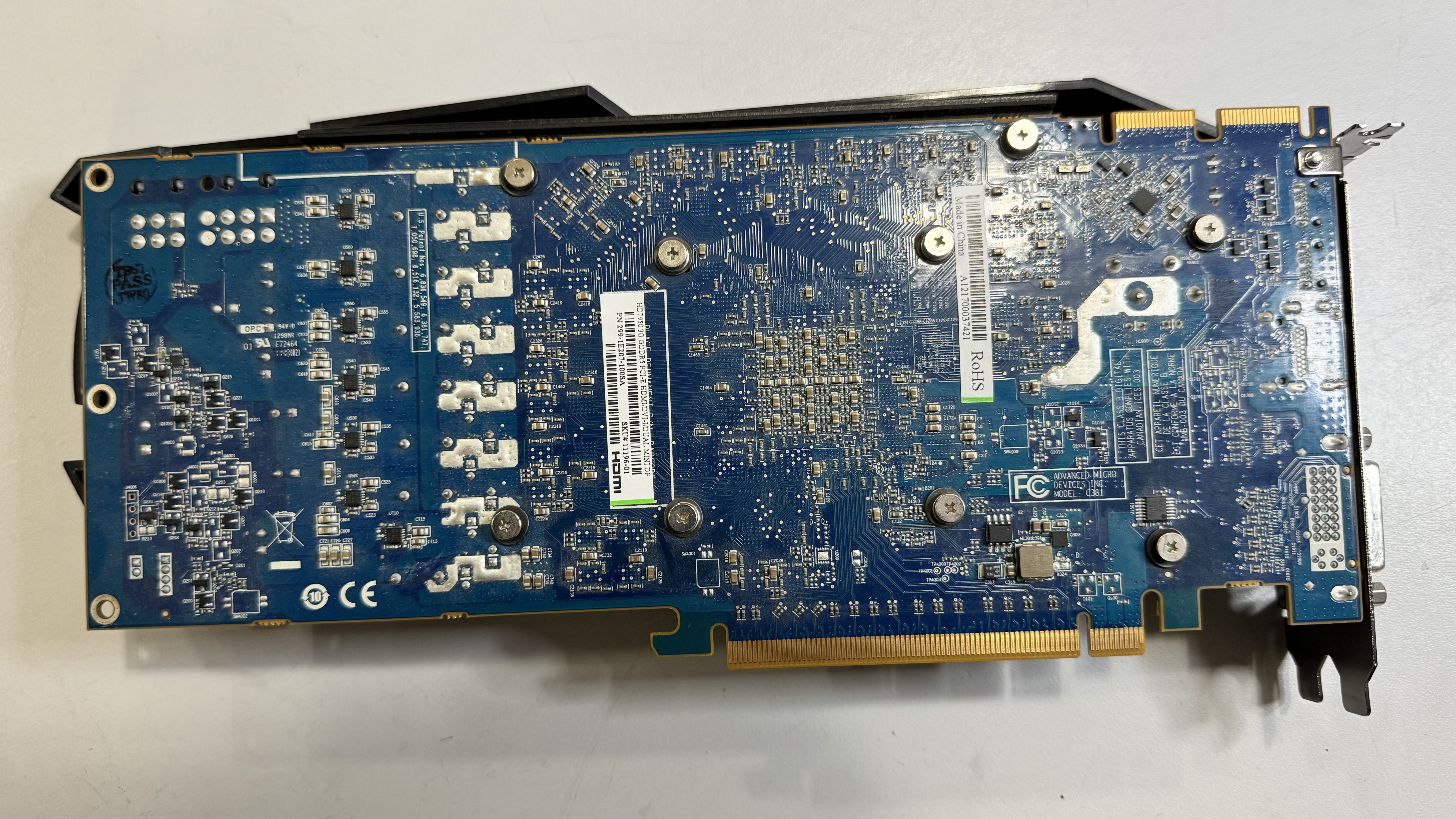 Sapphire HD 7950 3GB GDDR5 PCI-E Grafikkarte HDMI DVI 2x mini-DP *gebraucht*