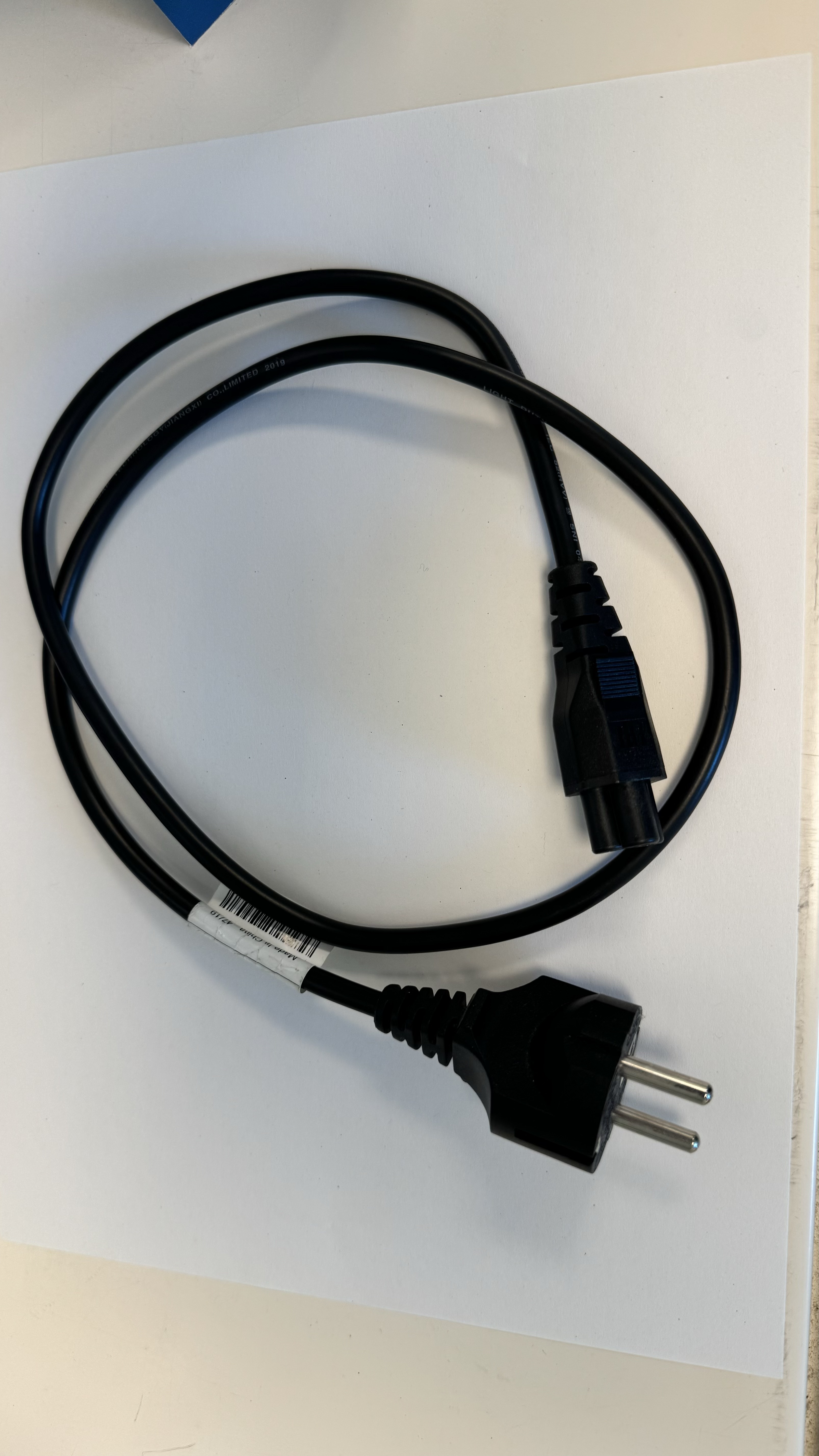 1m Netzkabel Stromkabel Schutzkontakt Stecker Typ F (CEE 7/7) auf IEC C5 Buchse Kleeblattkupplung Laptop Notebook Netzteil - Schwarz