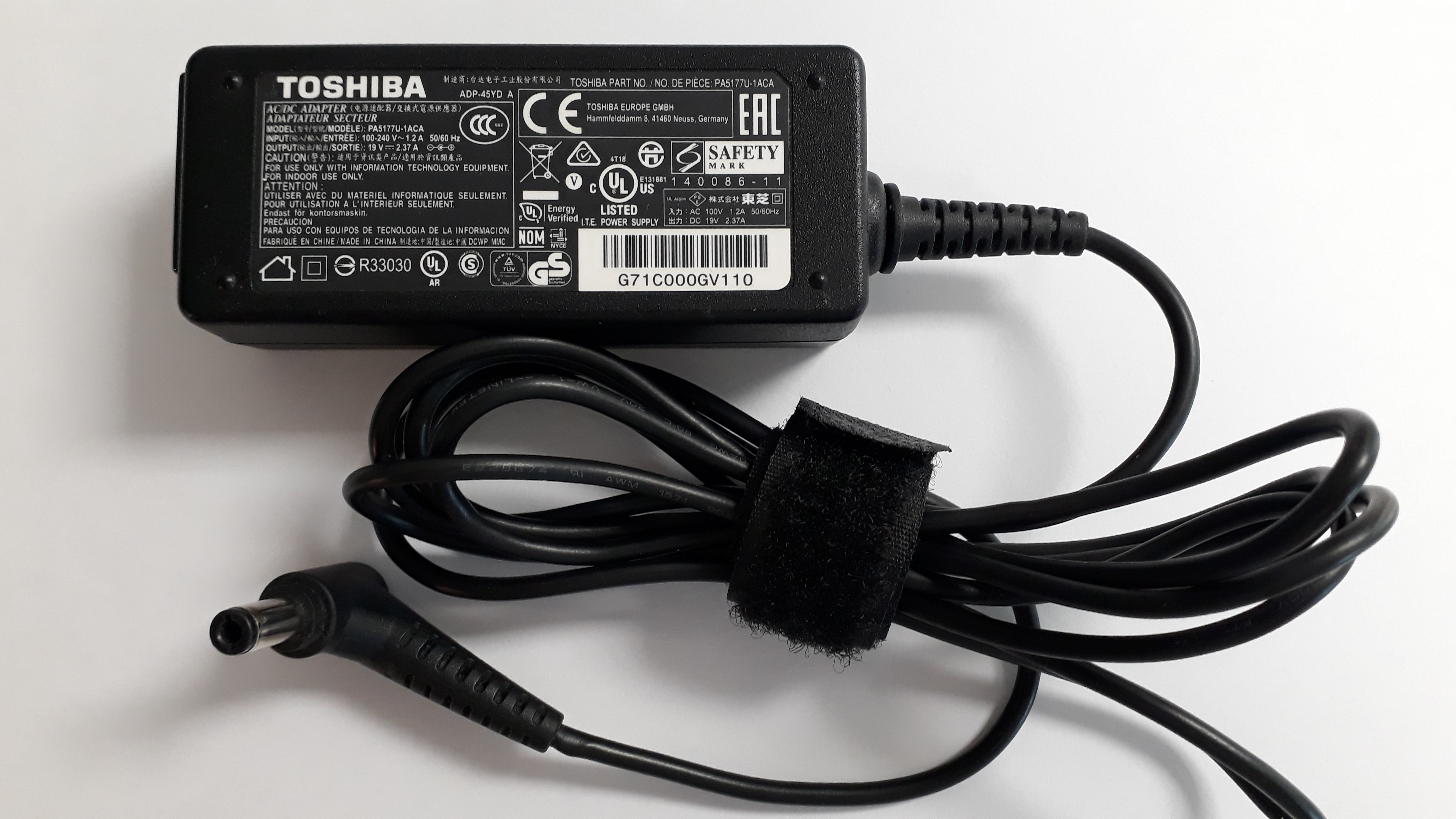 Notebook / Laptop Netzteil  AC/DC Adapter 19V 2,37A 45W ø5.5x2.5 Tuning Fork Toshiba