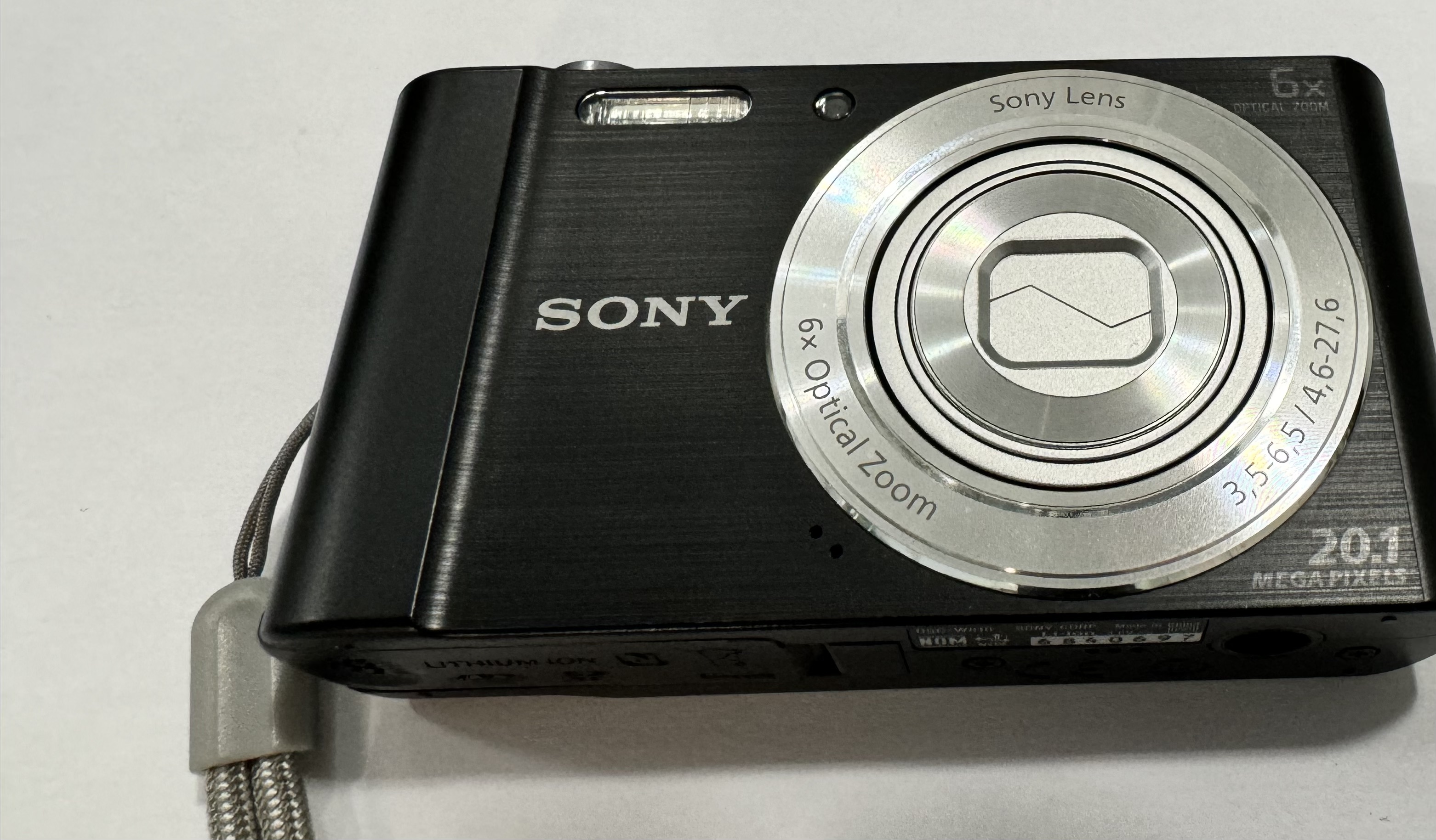 Sony Cyber-Shot DSC-W810 schwarz *gebraucht*