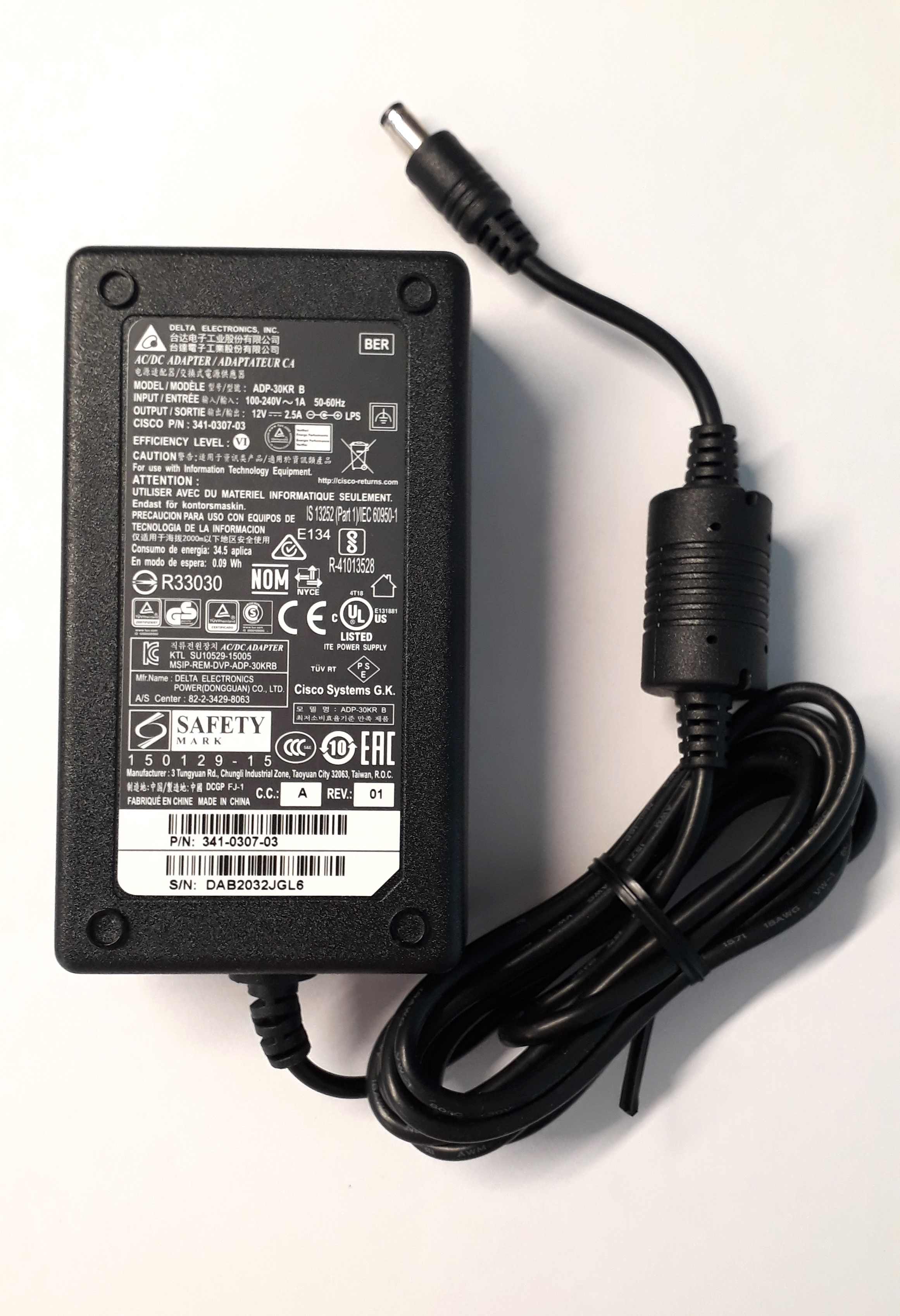 Netzteil AC/DC Adapter 12V 2,5A 30W ø5.5x2.5 Tuning Fork Cisco P/N: 341-0307-03